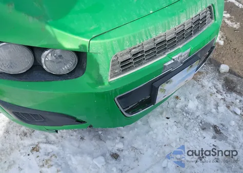 2016 Chevrolet Sonic Lt Auto z USA, uszkodzony, nr VIN 1G1JC5SG8G4117517